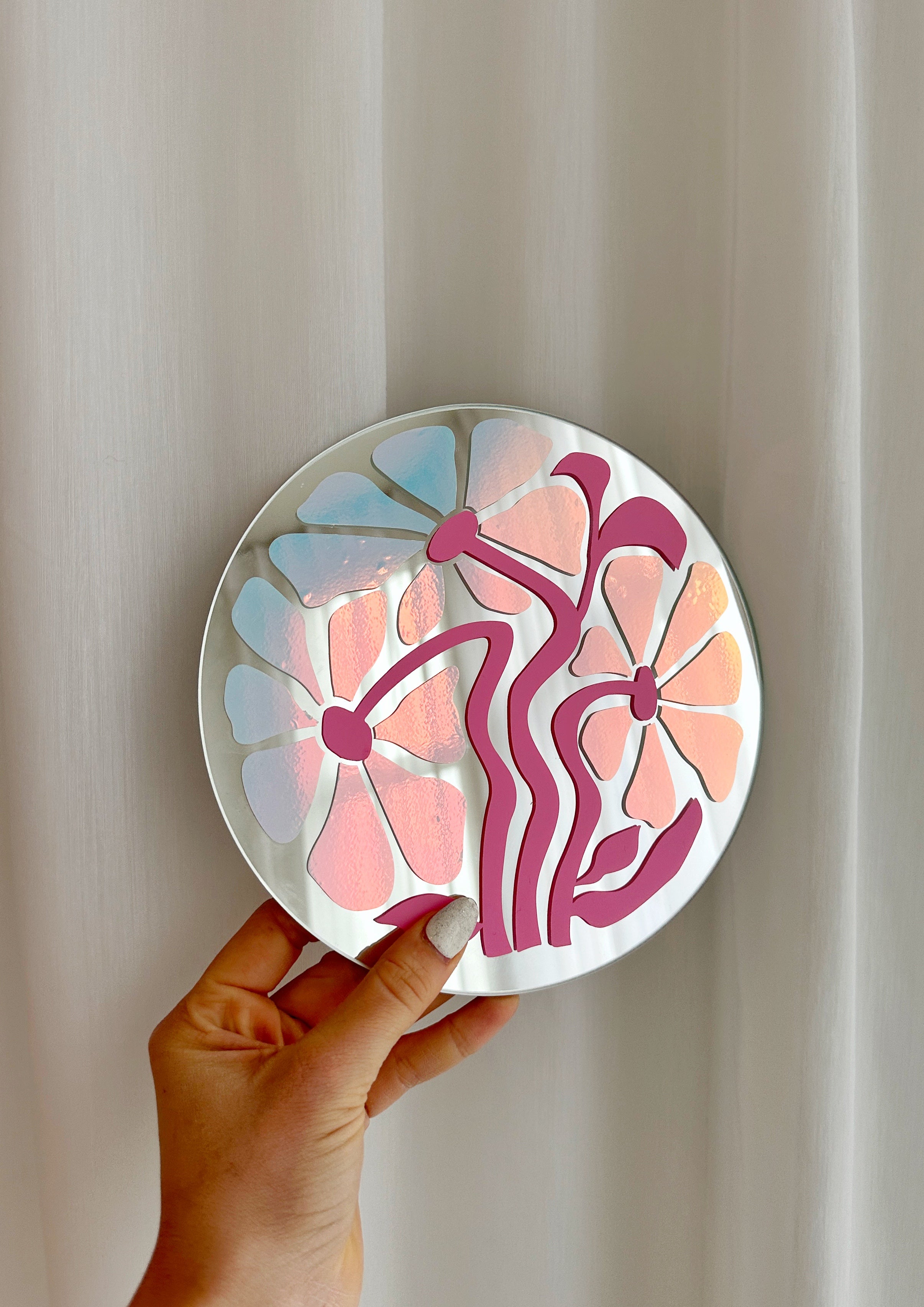Flower mirror pink