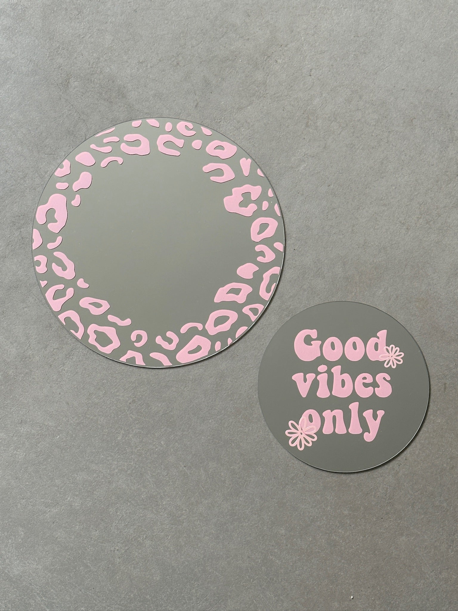 Panther frame mirror babypink