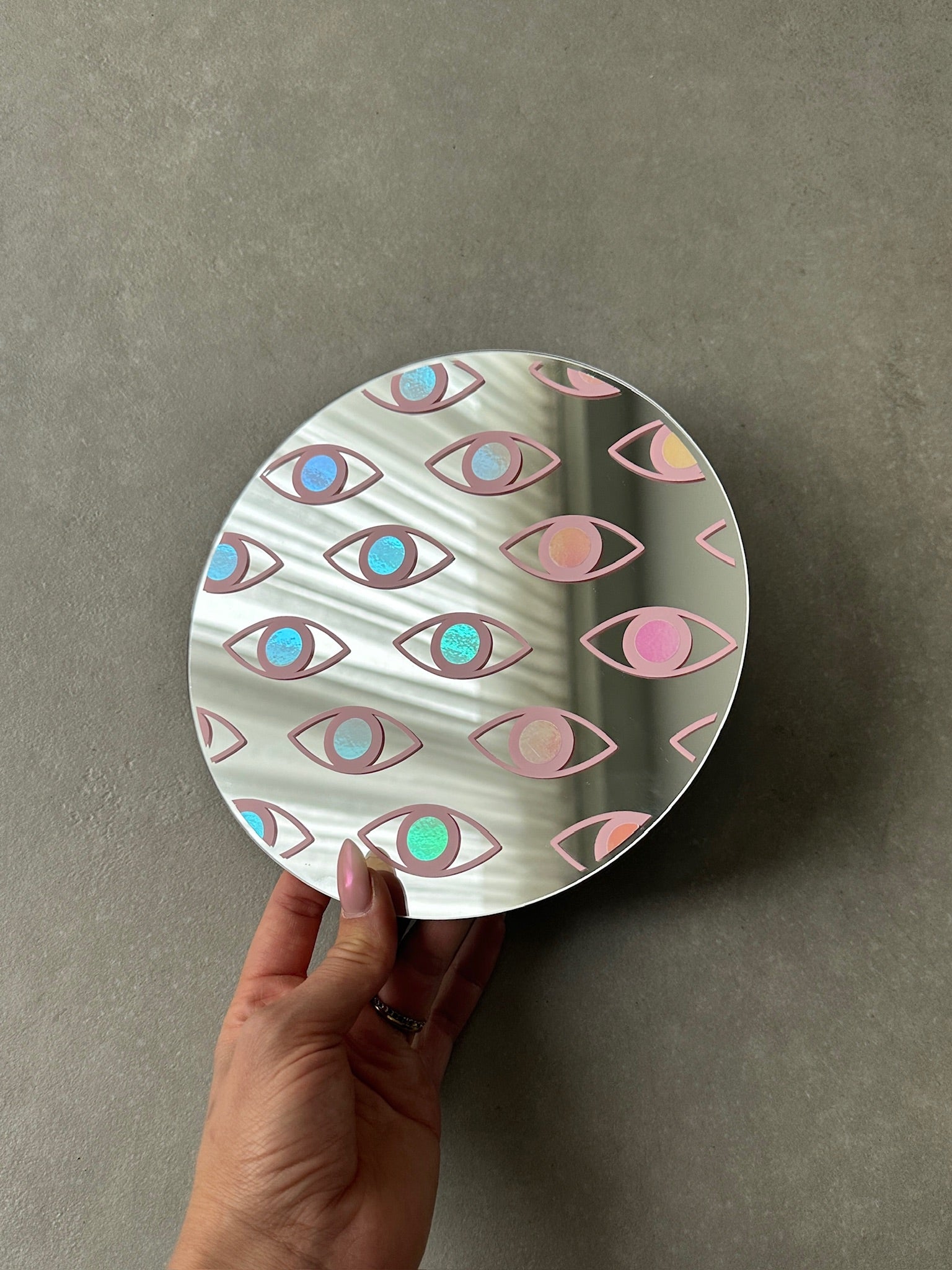 Eyes mirror babypink