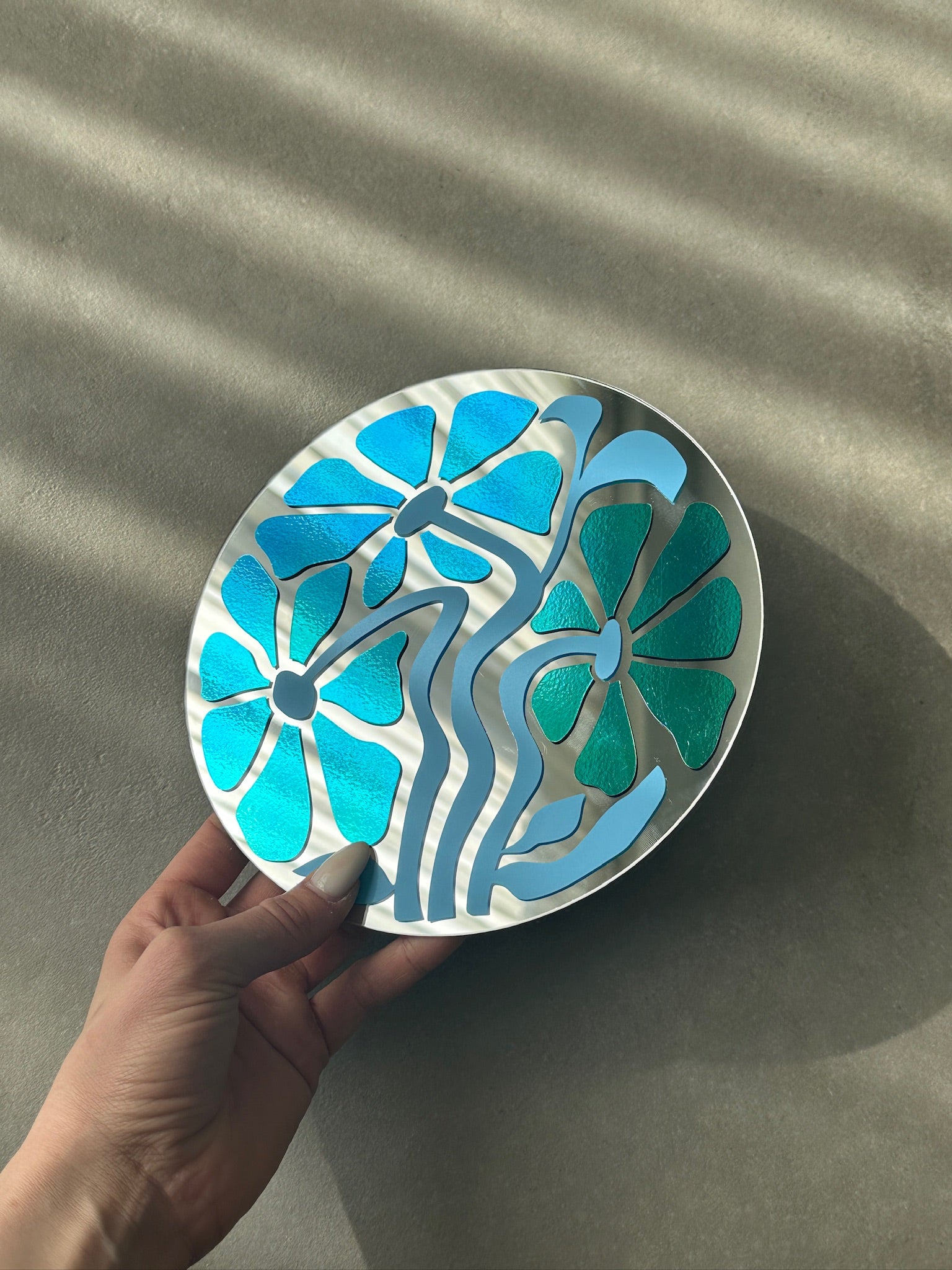 Flower mirror blue