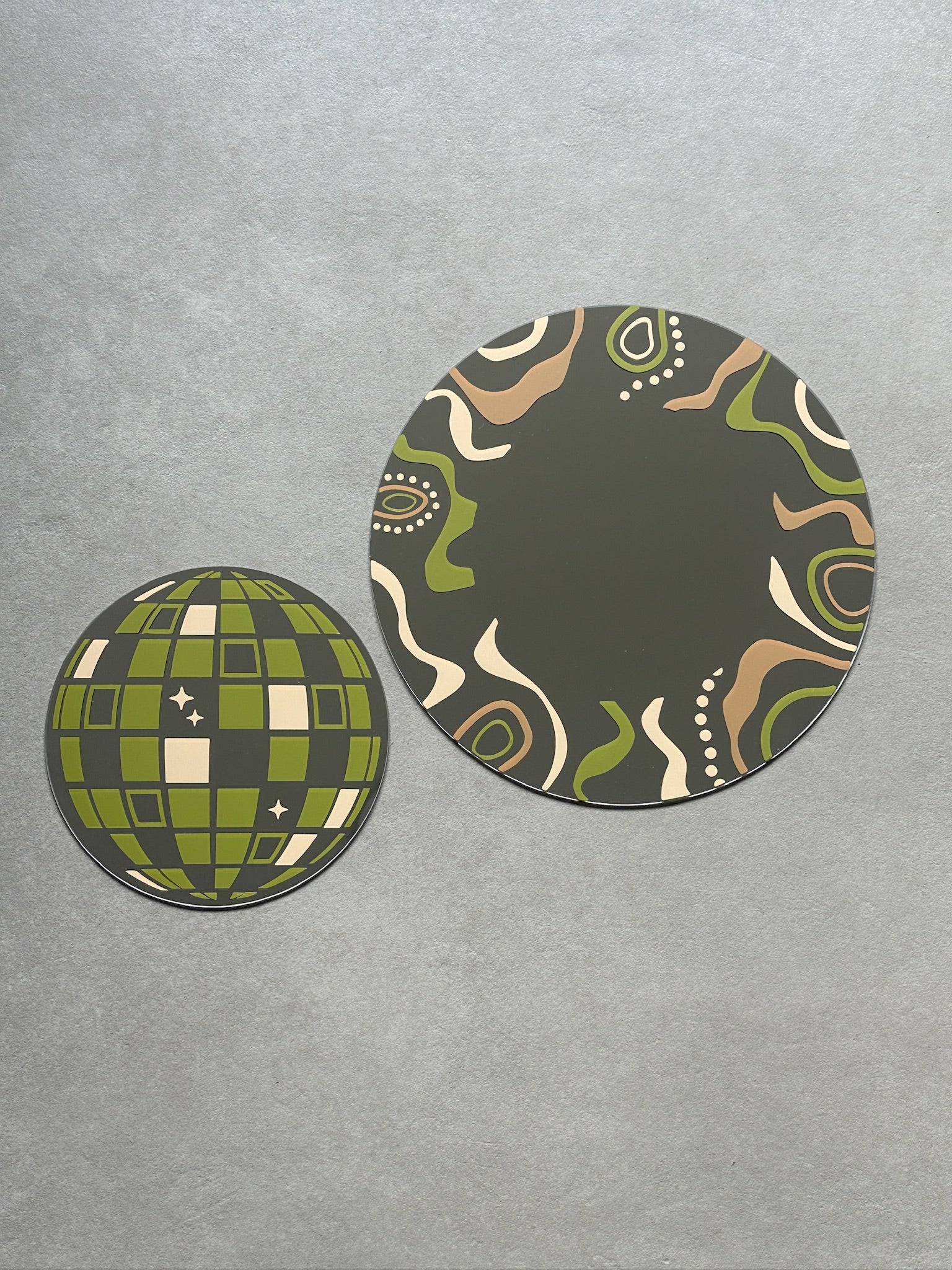 Discoball spiegel olive green sand