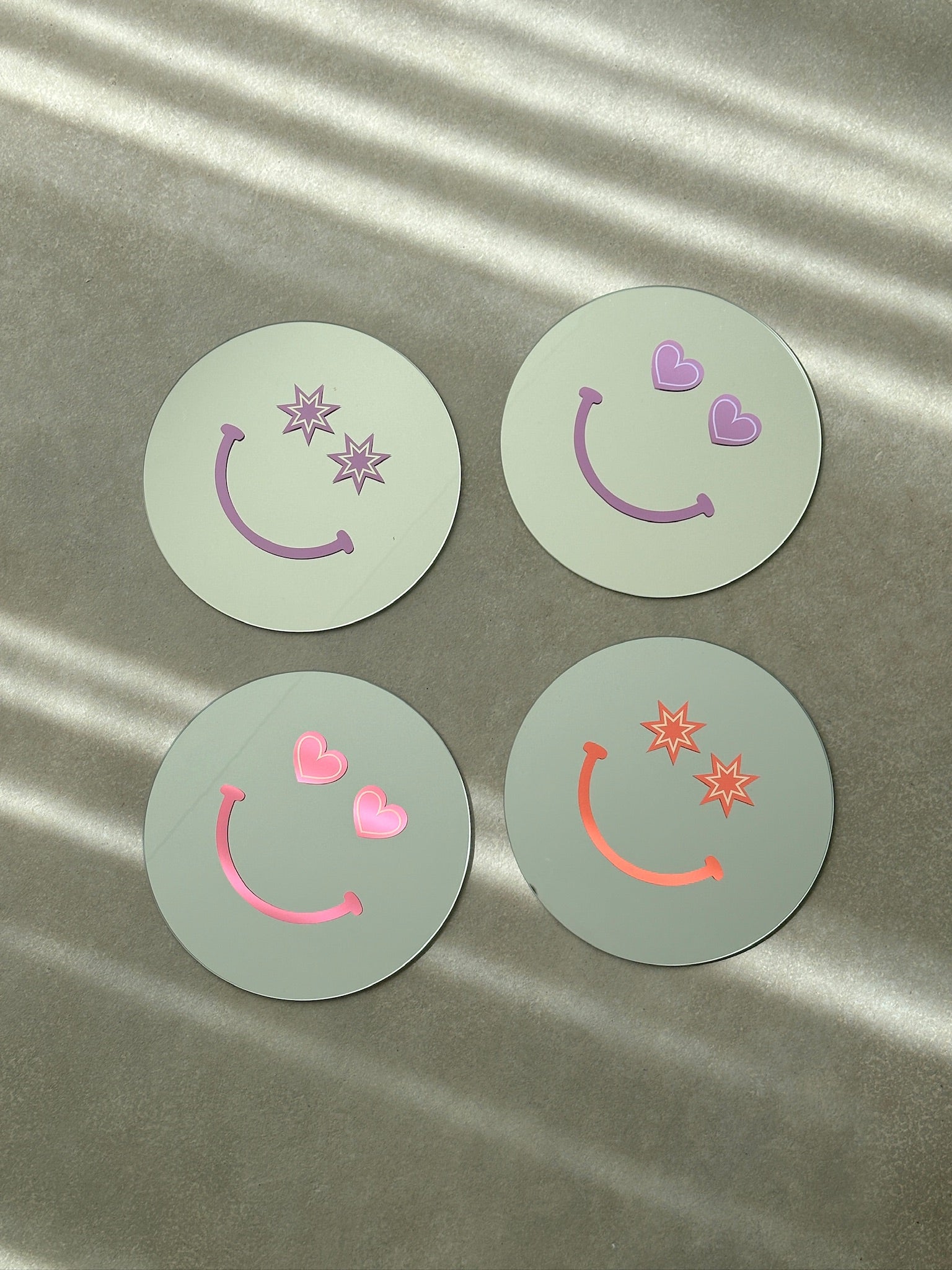 Smiley star mirror peach
