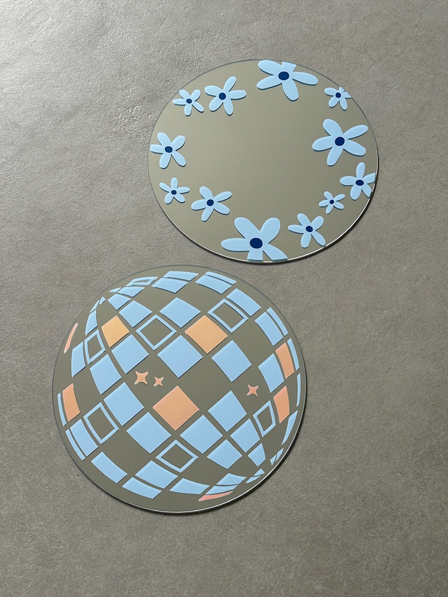 Flower field mirror babyblue