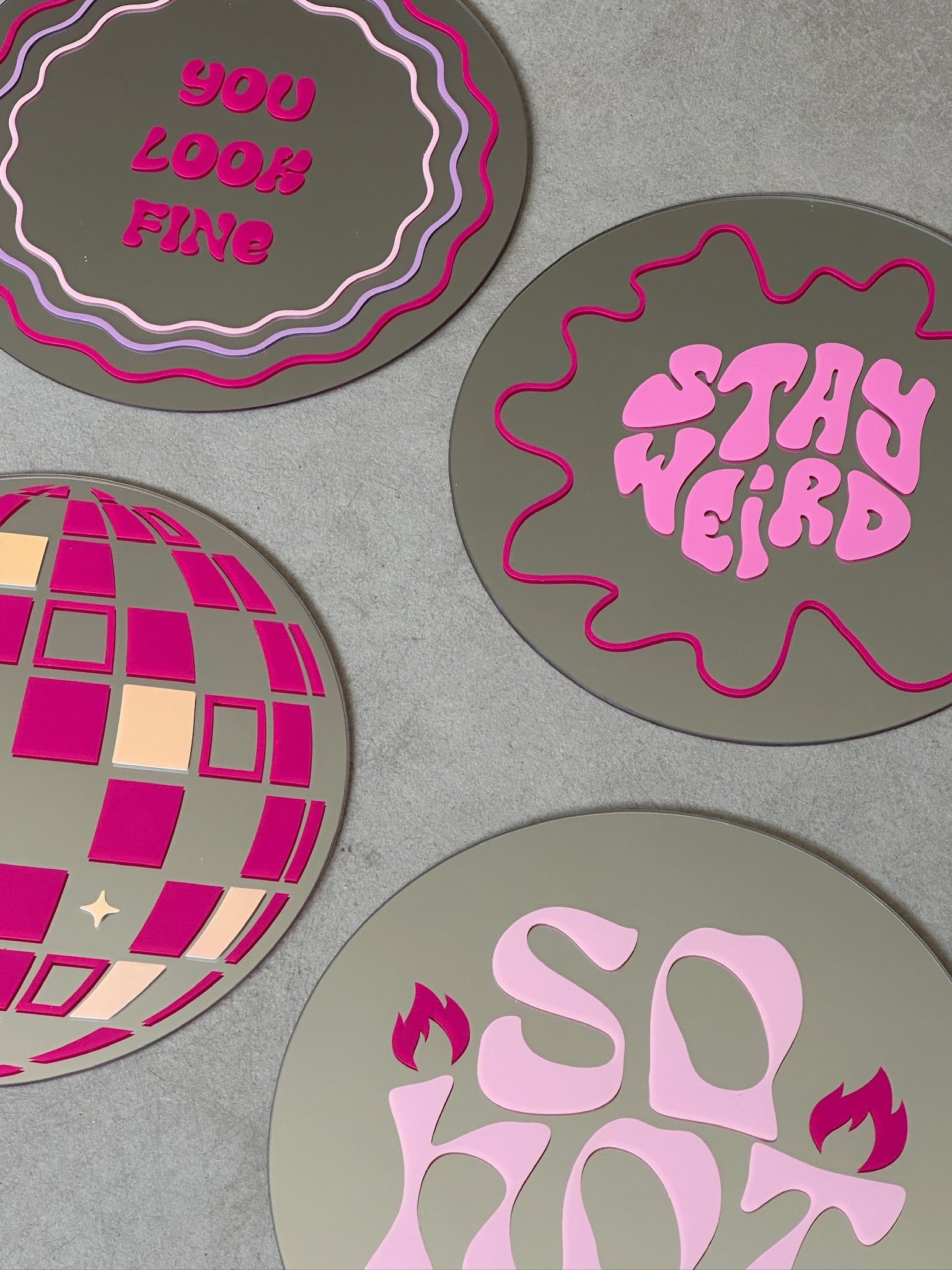 Discoball mirror fucsia