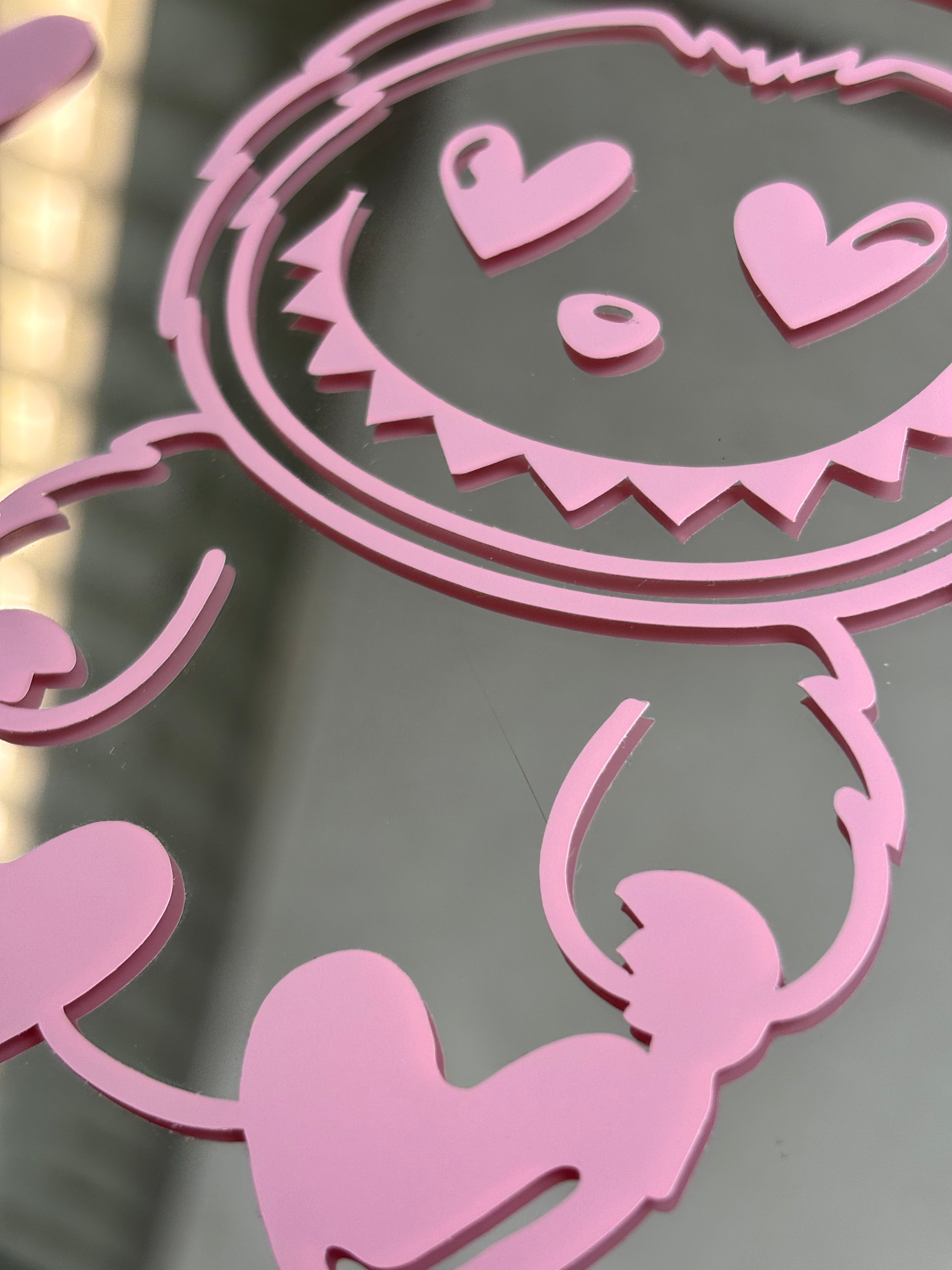 Damaged teddybear mirror babypink