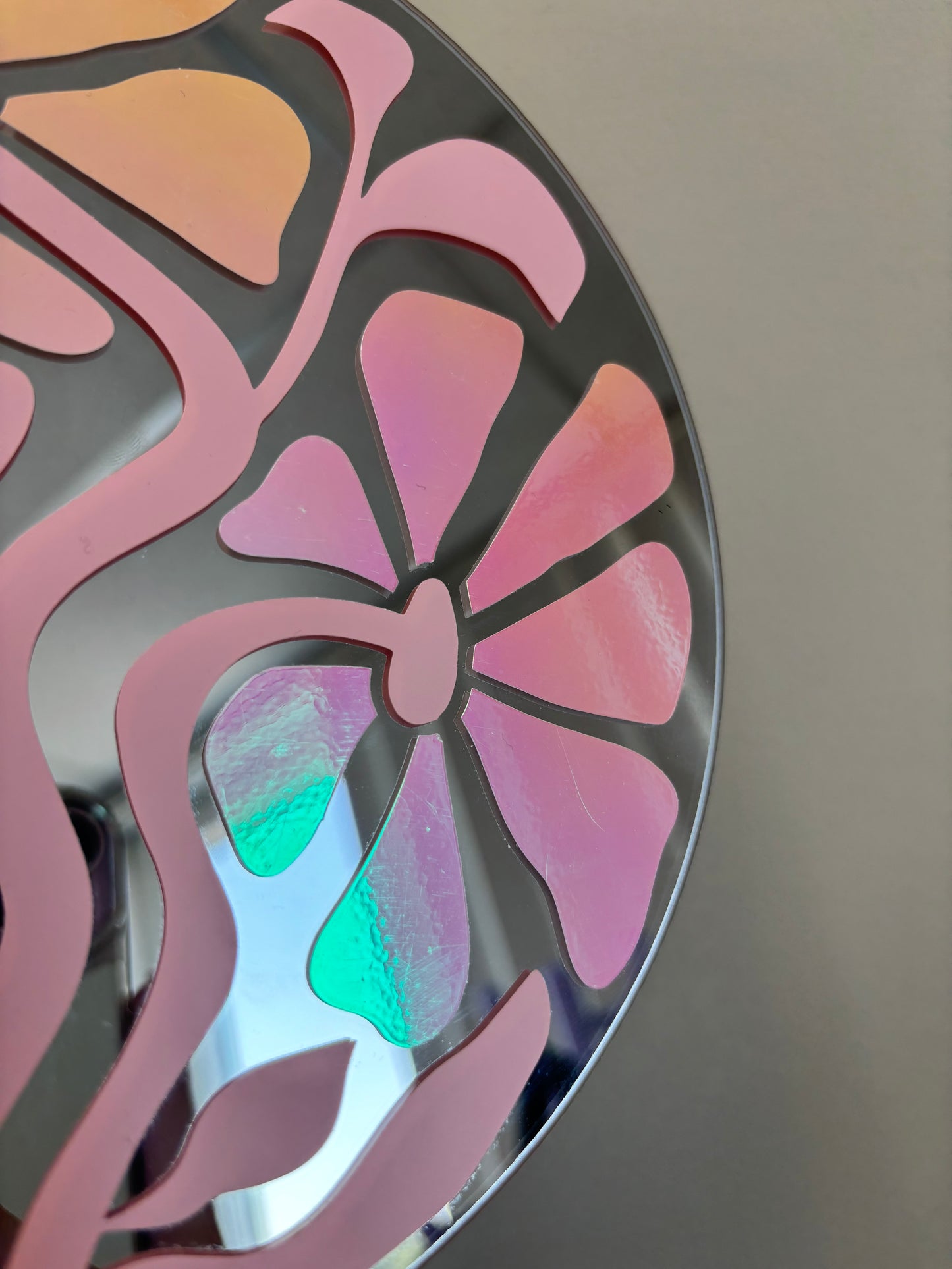 Damaged flower mirror babypink