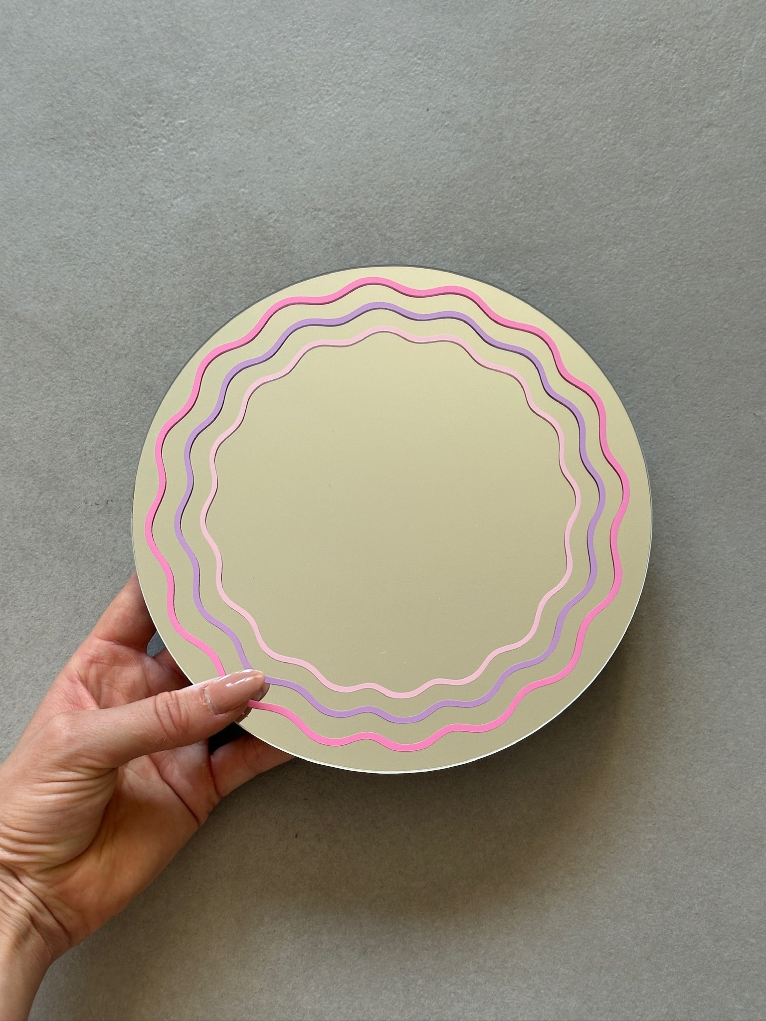 Wavey lines mirror pink lila