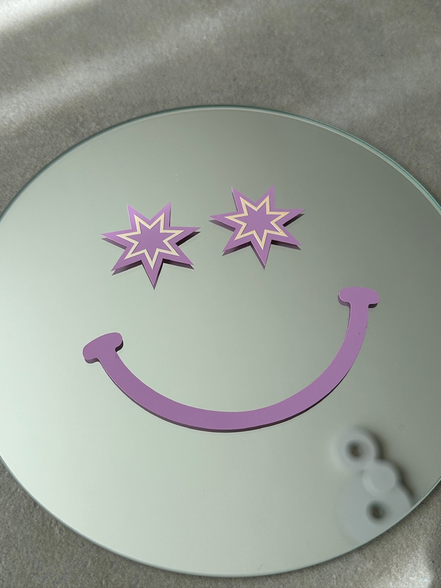 Smiley star mirror lila