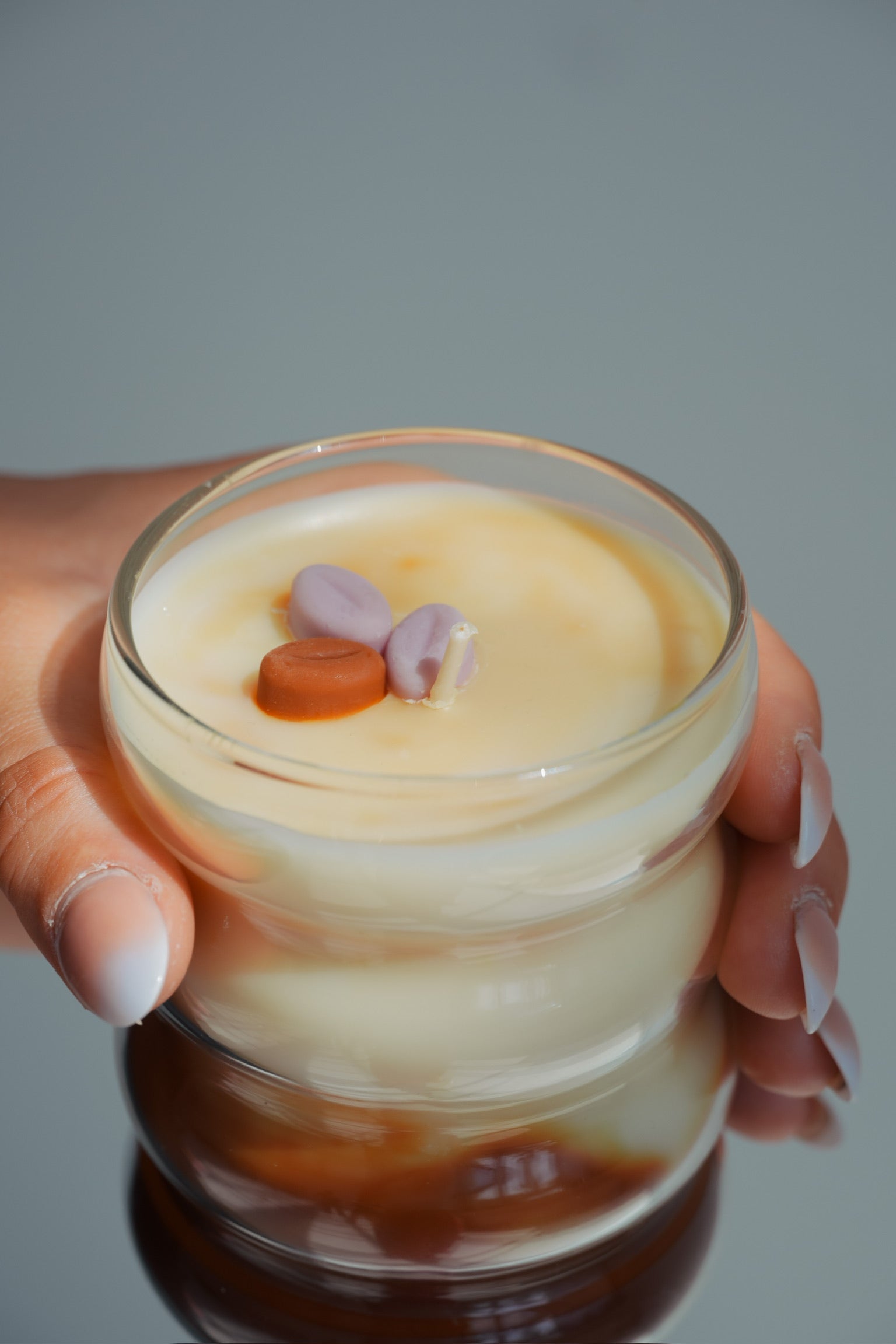 Mirror candle plate 'wave' + candle 'caramel cappuccino'