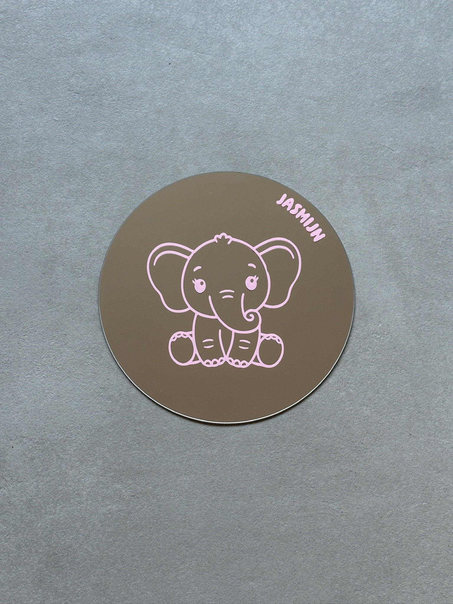 Custom geboorte olifant spiegel met naam in de kleur babpink