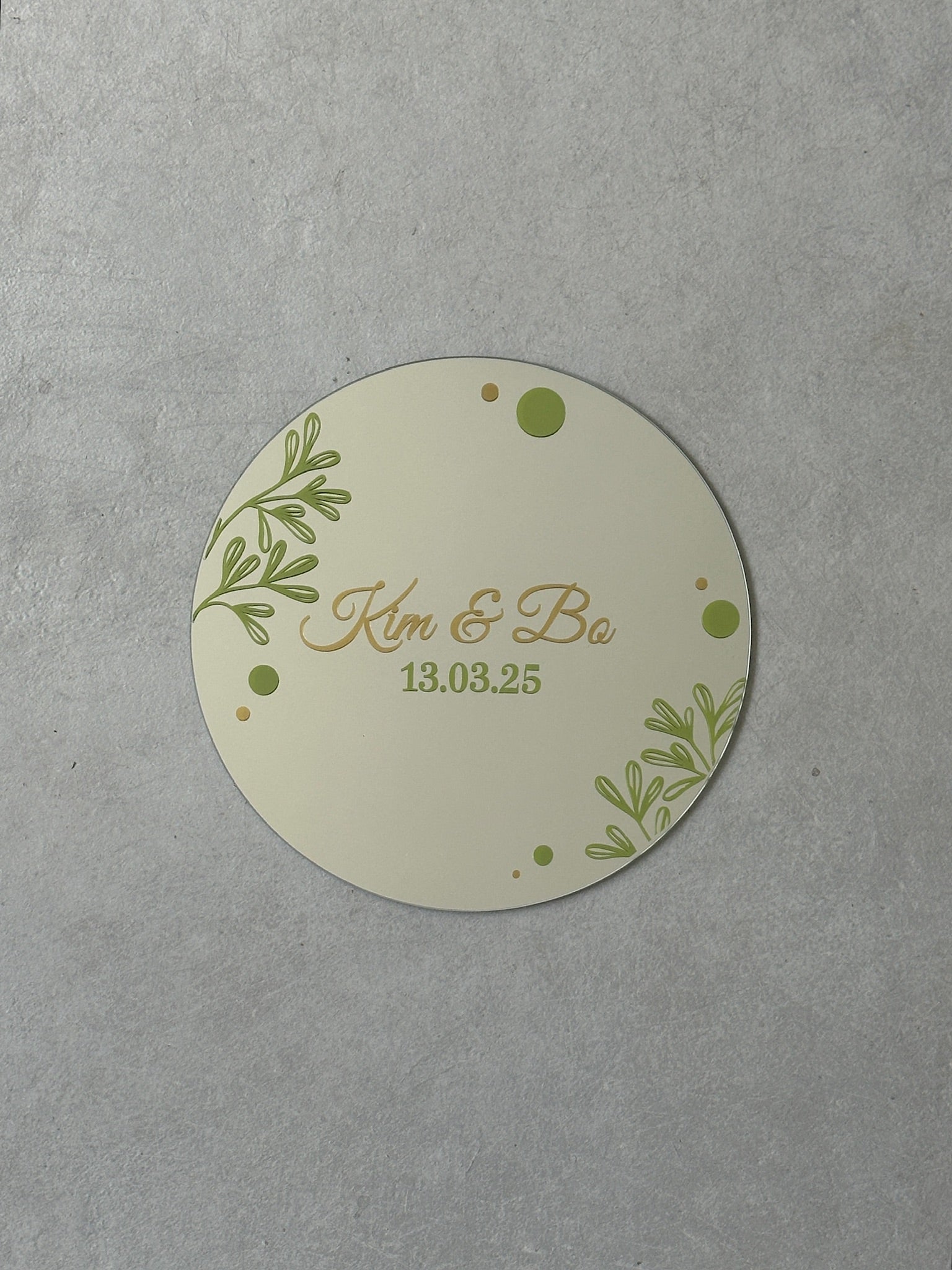 Gepersonaliseerde bruiloft spiegel met takken en stippen